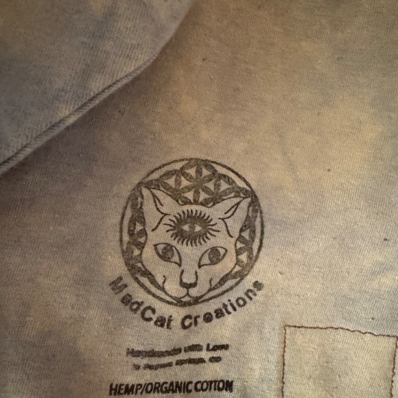 Mad cat Creations crossover crop top - Picture 4 of 4